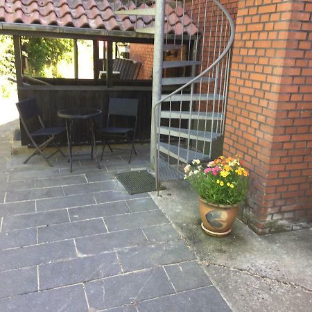 Ferienwohnung Selvbetjent Lejlighed I Centrum Ved Aen Ribe Exterior foto